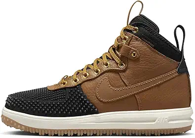 NIKE Men's Sneaker, Ale Brown Ale Brown Black Goldtone, 9.5
